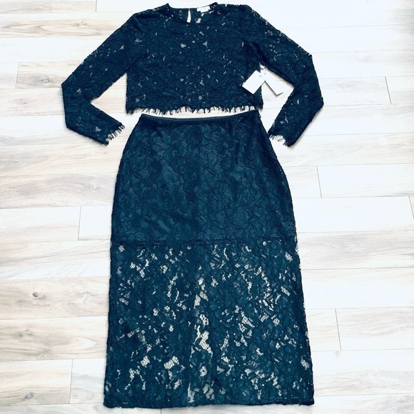 $400 Jason Wu Black Lace Top & Skirt Set - Picture 2 of 10